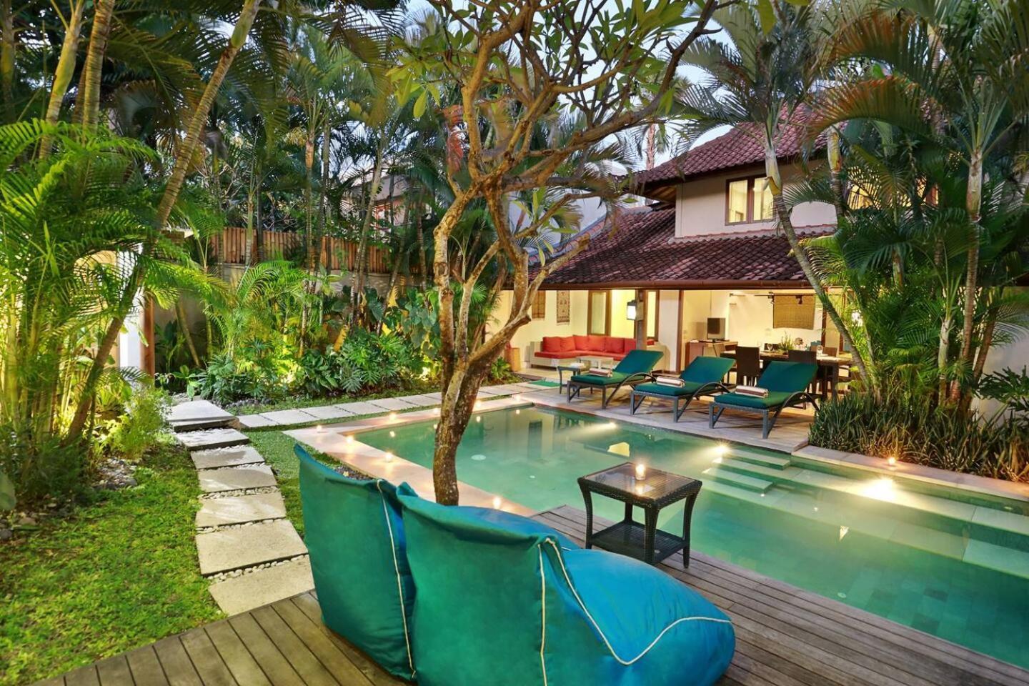 Super Value 4 Bedroom, Walk To Bintang Supermarket Seminyak  Exterior photo